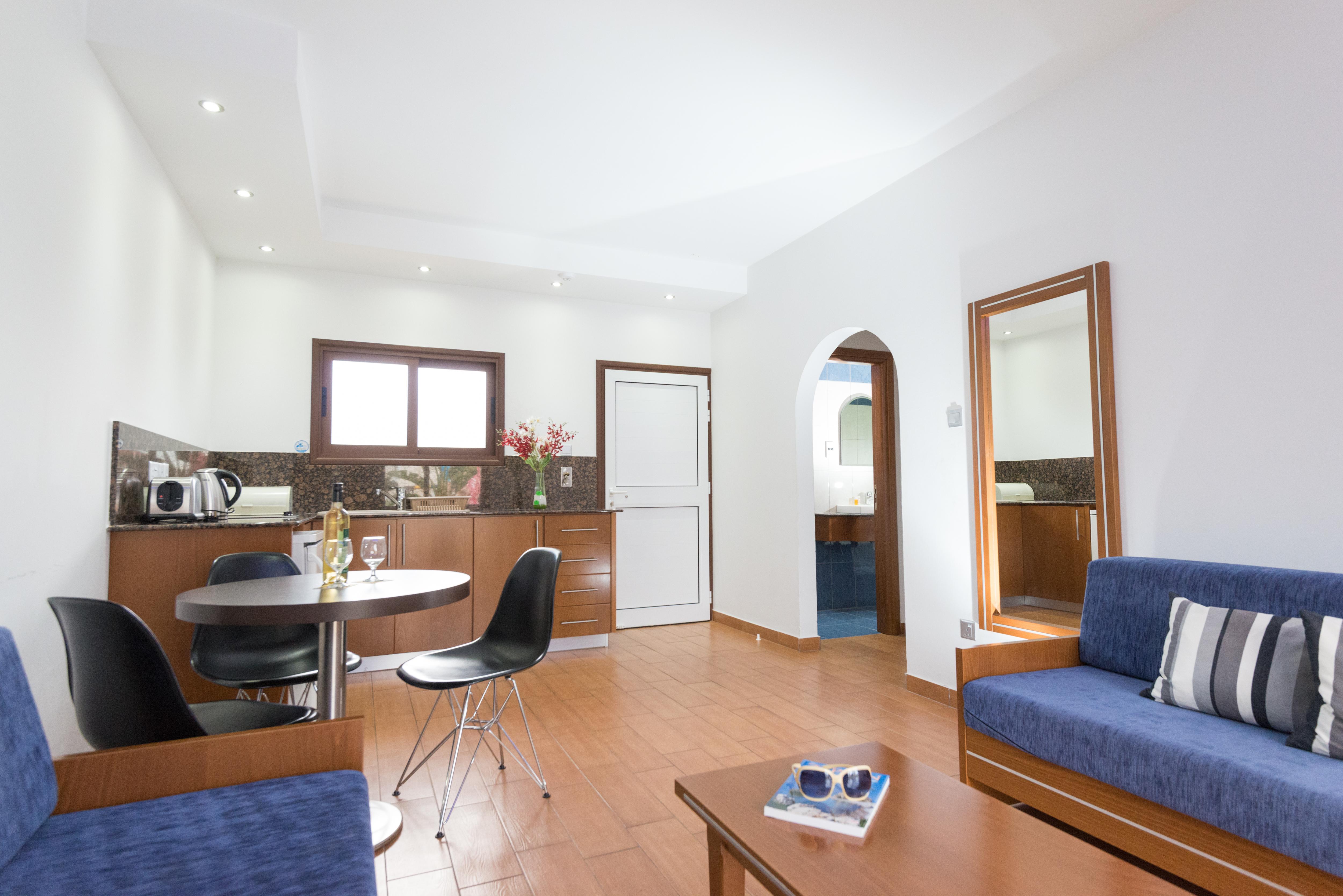 Loutsiana Deluxe Apts Ayía Nápa Extérieur photo