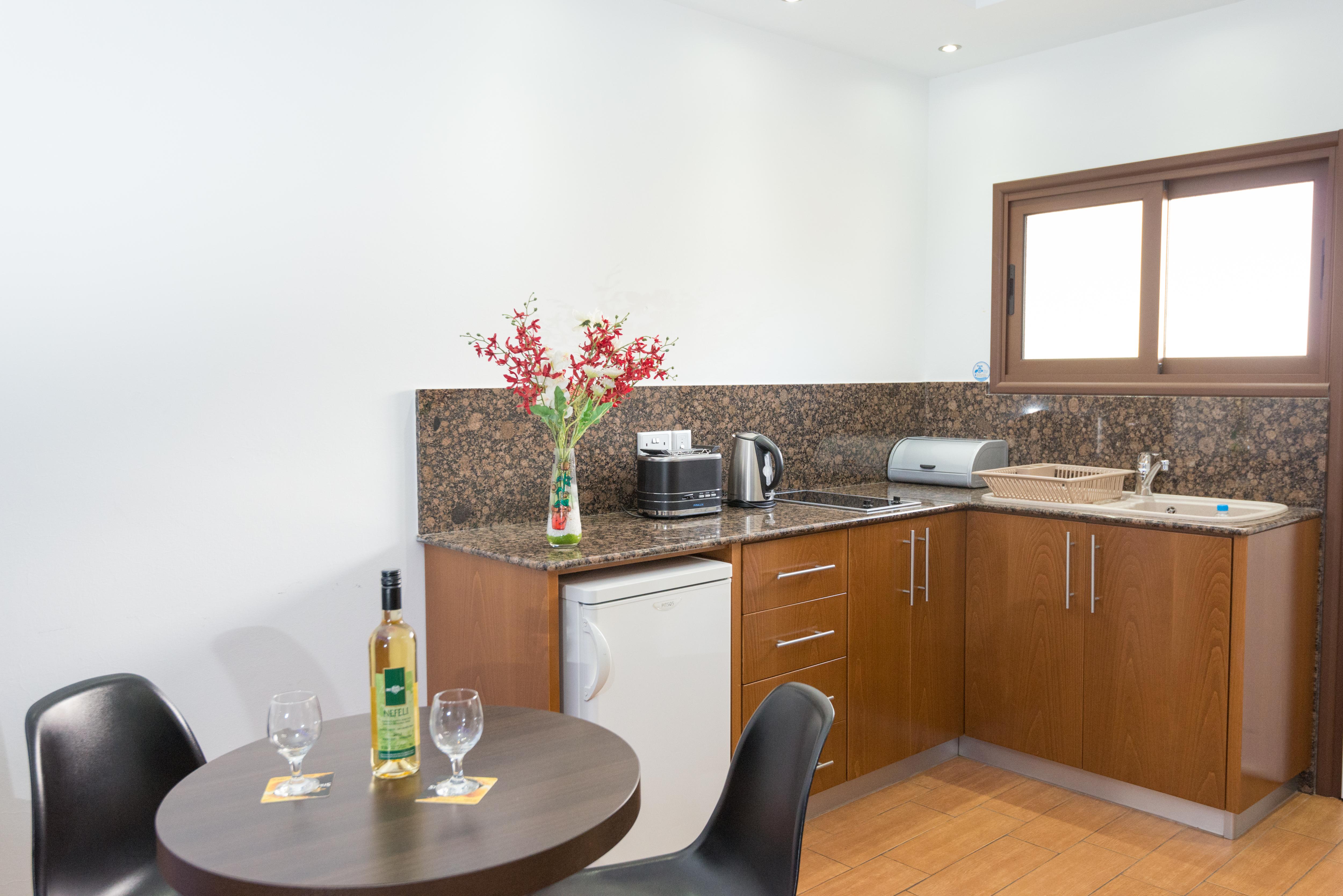 Loutsiana Deluxe Apts Ayía Nápa Extérieur photo