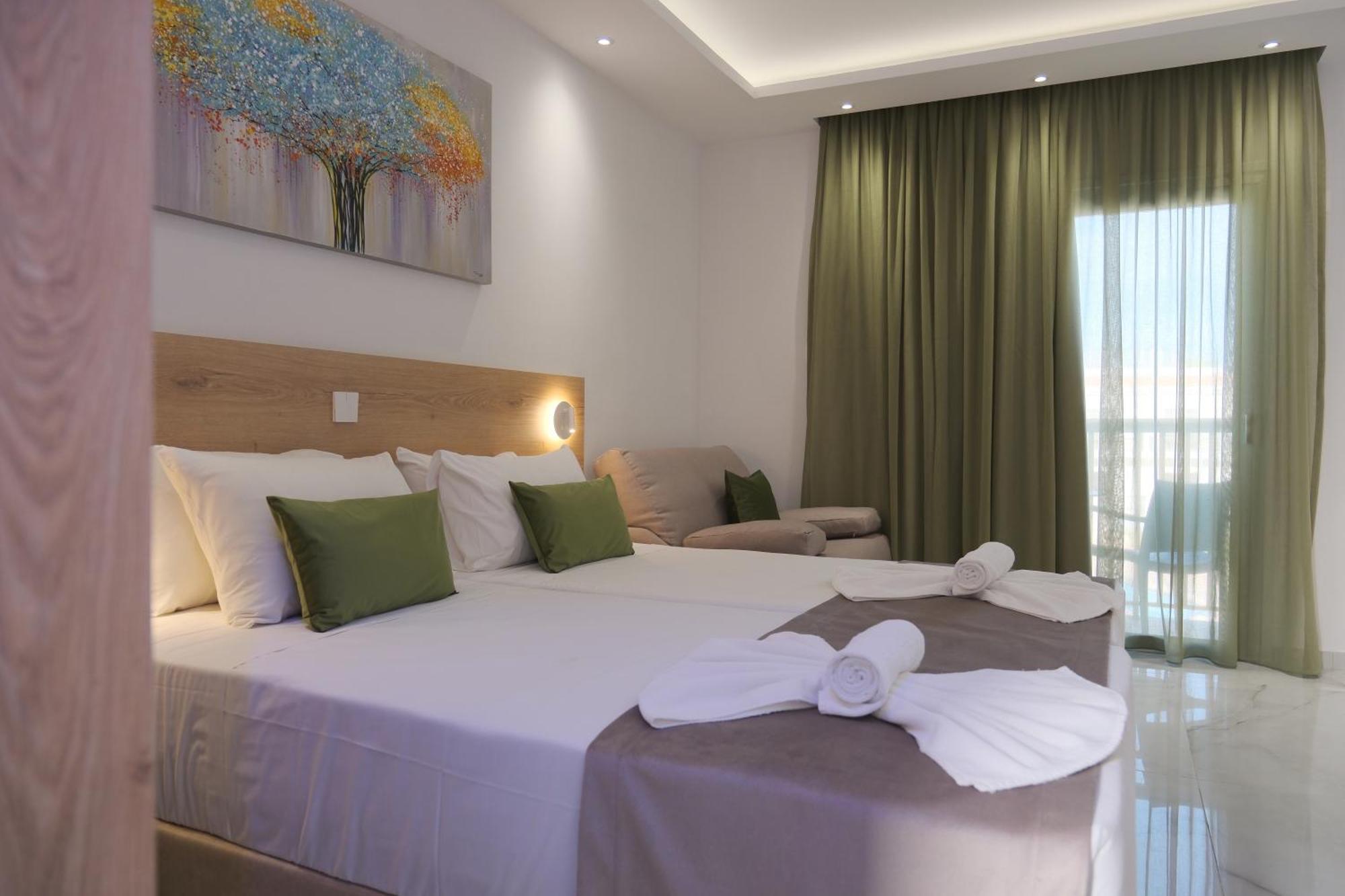 Loutsiana Deluxe Apts Ayía Nápa Extérieur photo
